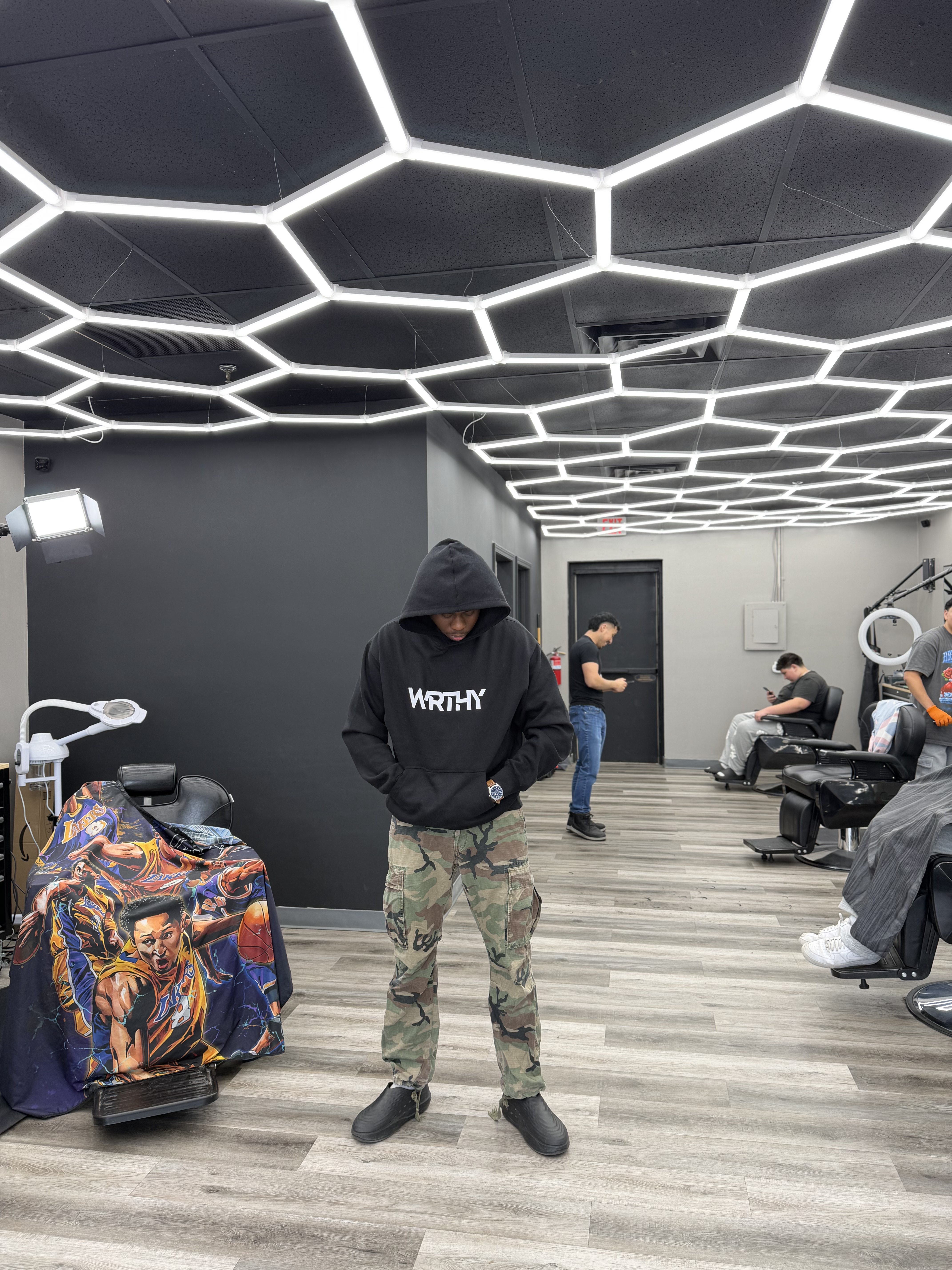 The barber behind WRTHY CUTS